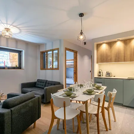 Cocon Intime Avec Wifi Et Garage Au Pied Des Pistes - Neuve De Standing - Fr-1-694-338 * Val-dʼIsère